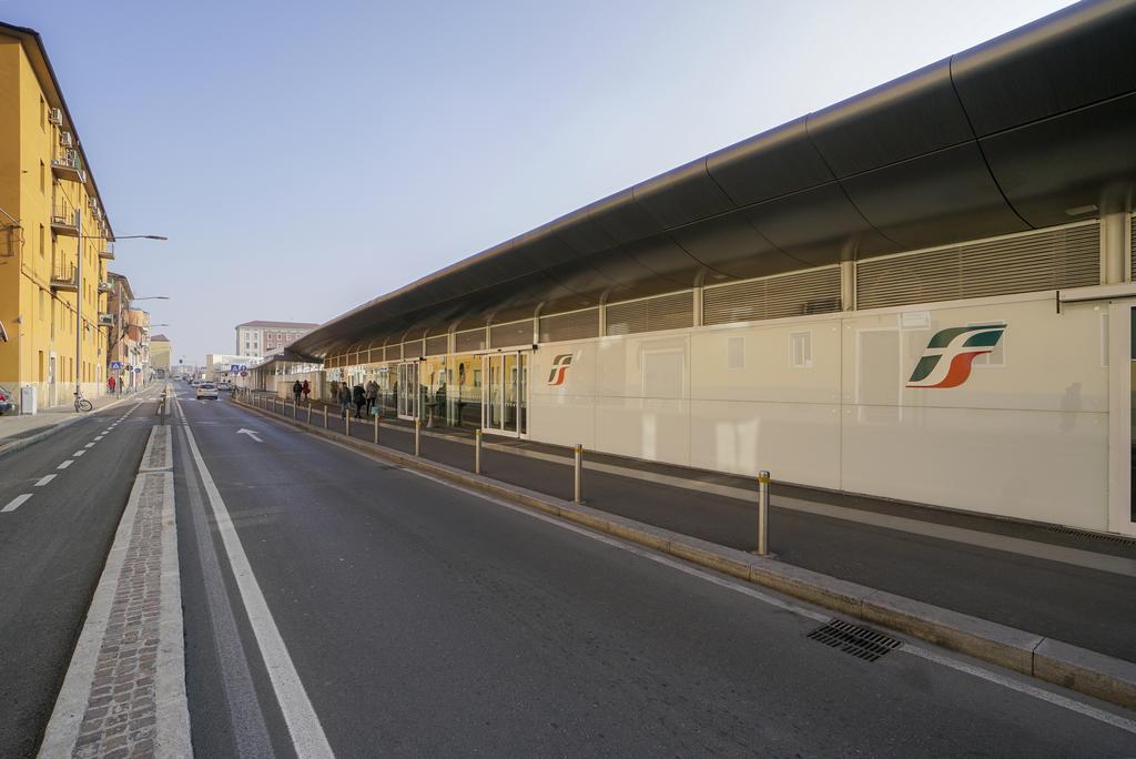 Residence Railway By Studio Vita Bologna Eksteriør bilde